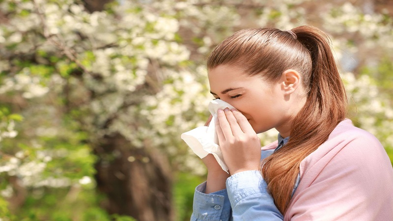 چطور می‌توانیم تفاوت آلرژی و سرماخوردگی را تشخیص دهیم؟